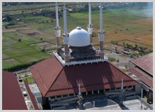 Jalan-Jalan ke Masjid Agung